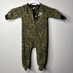 Nike One Piece, Toddler Baby Size 6M, Green Camouflage, Fleece, Zip, Sleepwear